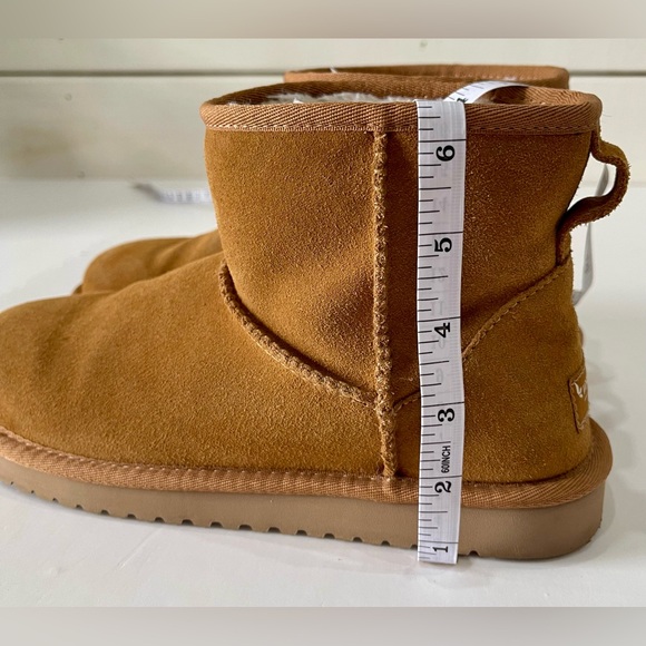 Cozy Tan Suede Boots - Picture 4 of 6